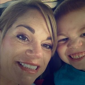 Welcome to my closet!!🥰😘